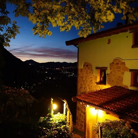 Al Marnich Farm stay Schignano (Como)