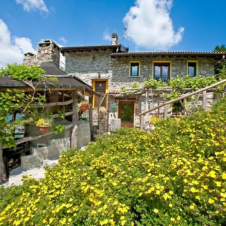 Farm stay Al Marnich